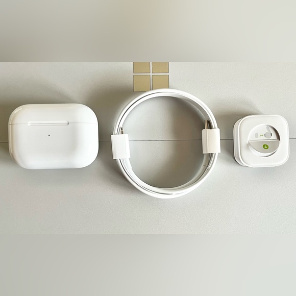 Apple Headphones Apple Airpods Pro With Magsafe Wireless Charging